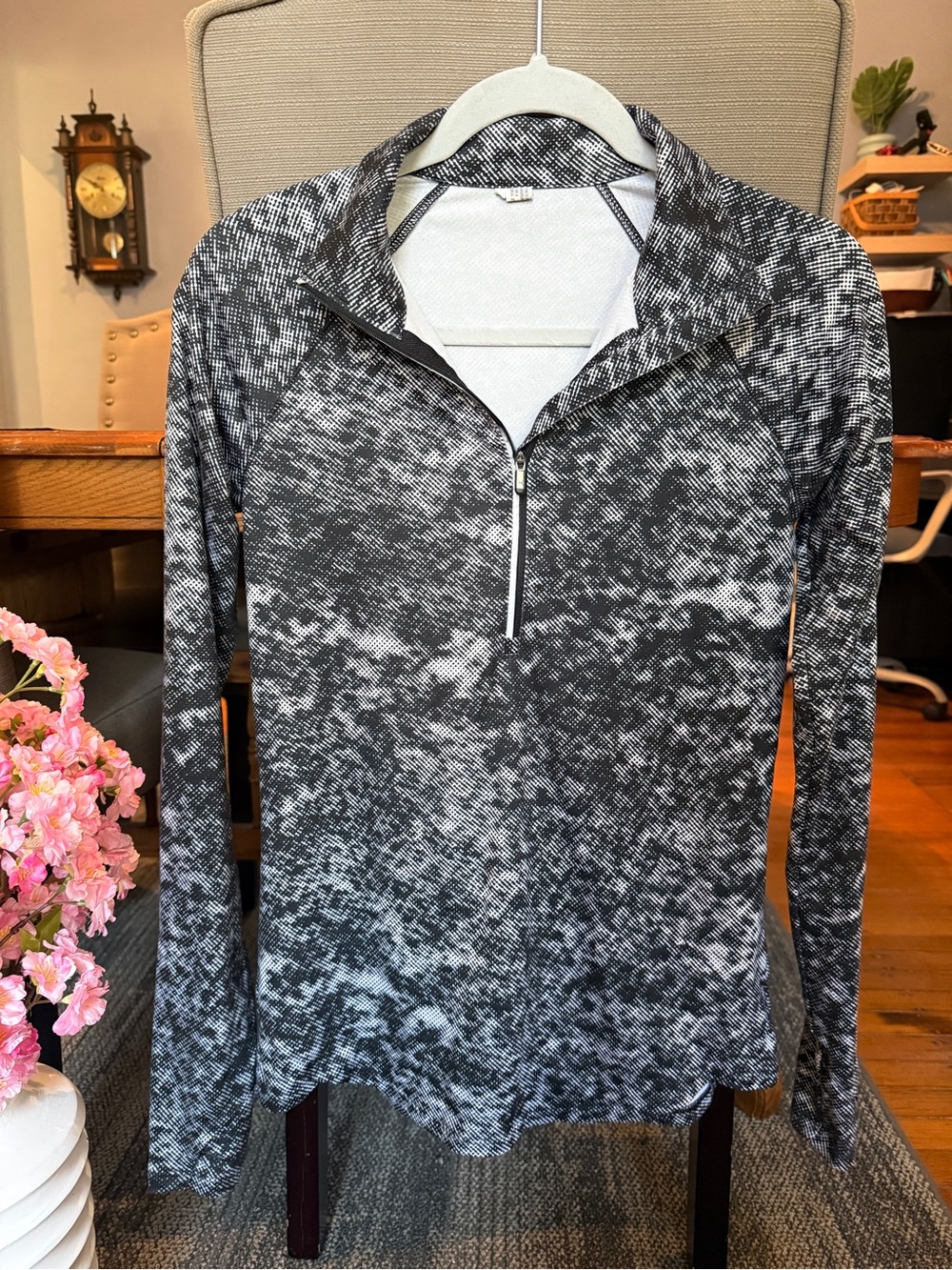 Under Armour Black & White Heathered Quarter-Zip Pullover